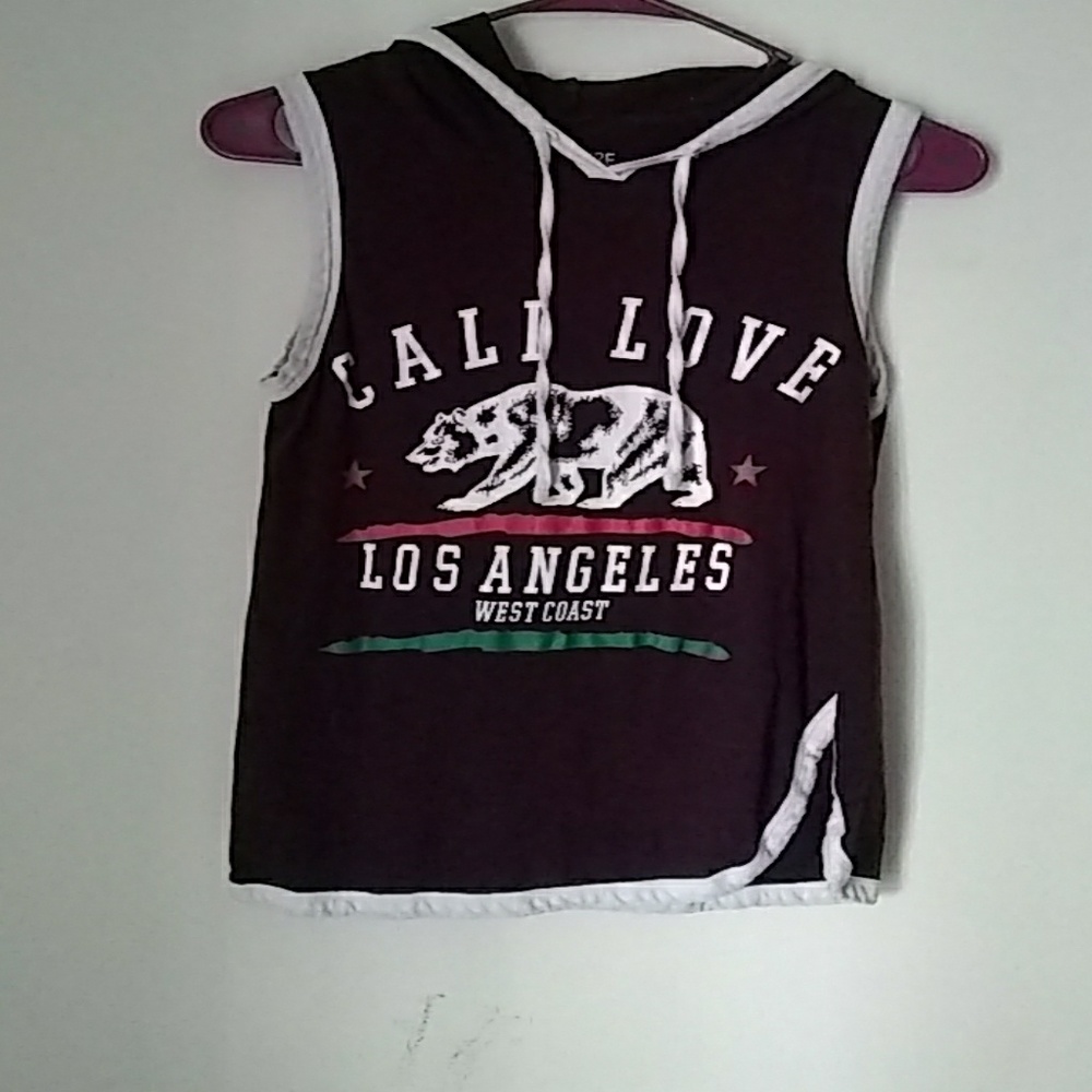 Sleeveless womens top